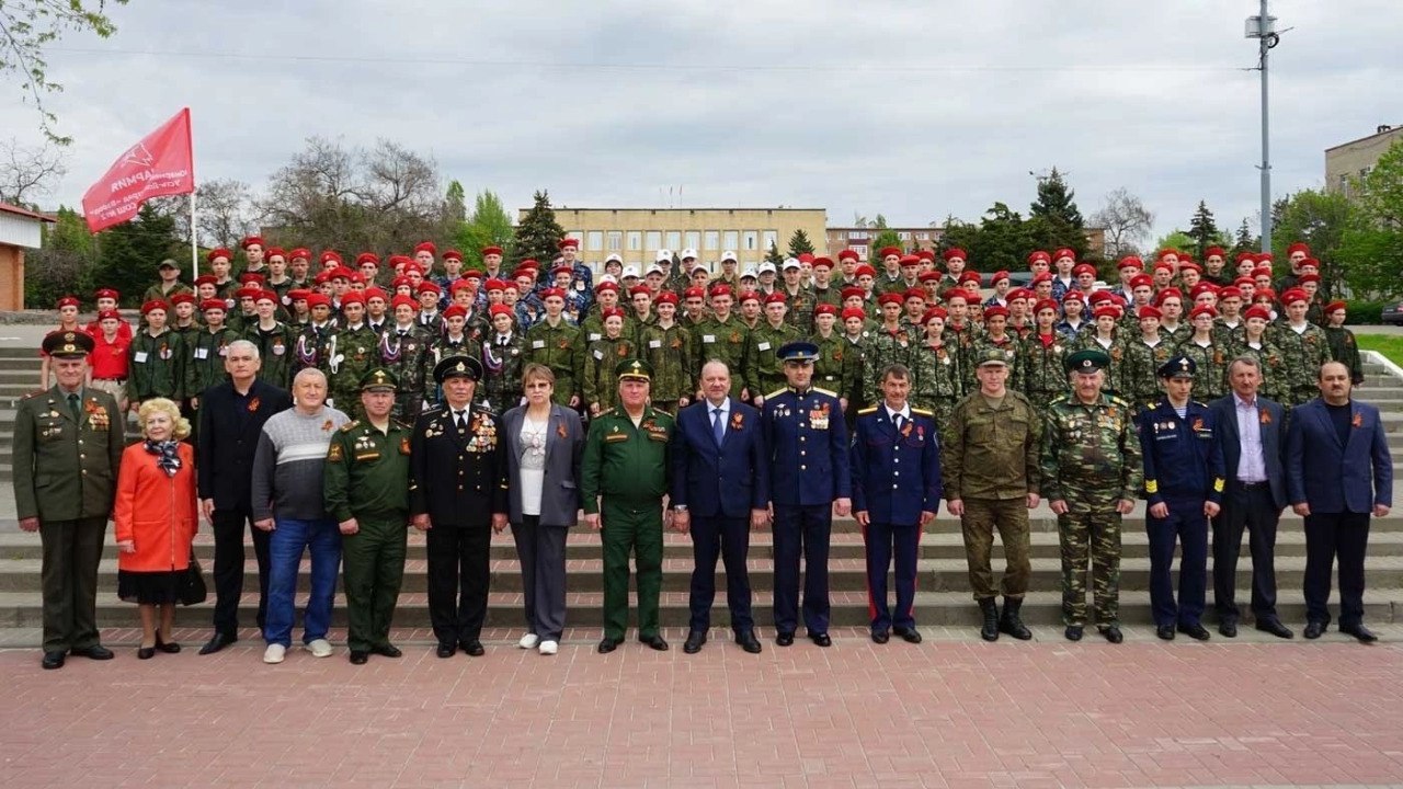 В Усть-Донецком районе состоялся муниципальный этап военно-спортивной игры «Орлёнок»